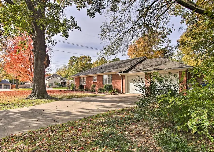 Holiday home Ranch-style - 2 Miles To Philbrook Museum! *